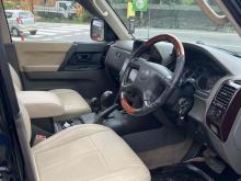 https://riyasewana.com/uploads/mitsubishi-montero-v78w-187010724611.jpg