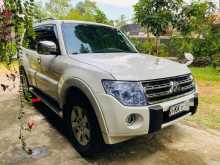 https://riyasewana.com/uploads/mitsubishi-montero-v93-10739134012.jpg