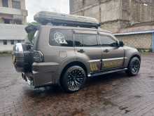 https://riyasewana.com/uploads/mitsubishi-montero-v93-1774410953.jpg