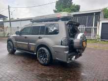 https://riyasewana.com/uploads/mitsubishi-montero-v93-1974100404.jpg