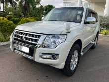 Mitsubishi Montero V98 Canter Spare Wheel 2013 SUV