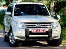 https://riyasewana.com/uploads/mitsubishi-montero-v93-26856464742.jpg
