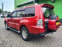 https://riyasewana.com/uploads/mitsubishi-montero-v93-27192801152.jpg