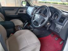 https://riyasewana.com/uploads/mitsubishi-montero-v96w-512161710576.jpg