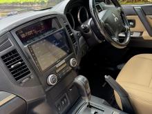 https://riyasewana.com/uploads/mitsubishi-montero-v97-2711152117916.jpg