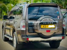 https://riyasewana.com/uploads/mitsubishi-montero-v98-1019043417114.jpg