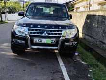 Mitsubishi Montero V98 2013 SUV