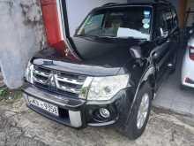 Mitsubishi Montero V98 2013 SUV