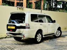 https://riyasewana.com/uploads/mitsubishi-montero-v98-181307156595.jpg