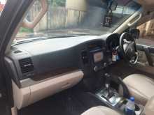 https://riyasewana.com/uploads/mitsubishi-montero-v98-2013-411161312614.jpg