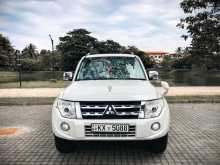 Mitsubishi Montero V98 2013 SUV