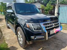 Mitsubishi Montero V98 2013 SUV