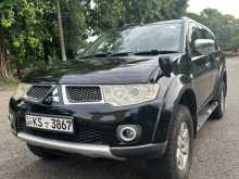 https://riyasewana.com/uploads/mitsubishi-monterosport-2012-57132512662.jpg
