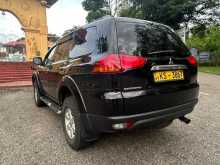 https://riyasewana.com/uploads/mitsubishi-monterosport-2012-57132512764.jpg