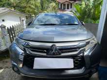 Mitsubishi Montero Sport 2018 SUV