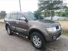 https://riyasewana.com/uploads/mitsubishi-monterosport-201802314262.jpg