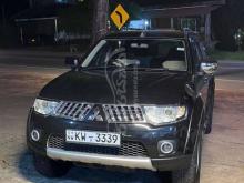 Mitsubishi Montero 2012 SUV