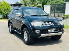 Mitsubishi Montero 2012 SUV
