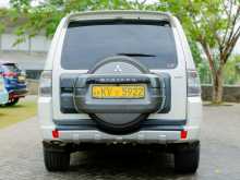 https://riyasewana.com/uploads/mitsubishi-montoro-glx-2013-268020312743.jpg