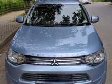 Mitsubishi Outlander 2013 SUV