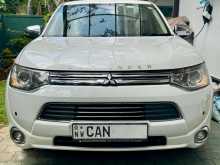 Mitsubishi Outlander 2014 SUV