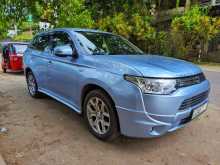 https://riyasewana.com/uploads/mitsubishi-out-lander-2013-923465712202.jpg