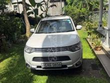 Mitsubishi Outlander G Navy 2015 SUV