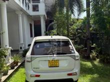 https://riyasewana.com/uploads/mitsubishi-out-lander-2015-122005321277220.jpg