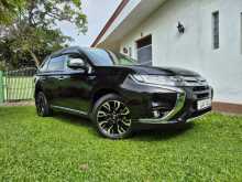 Mitsubishi Outlander 2015 SUV