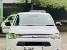 Mitsubishi Outlander 2016 SUV