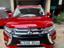 Mitsubishi Outlander PHEV G Navi Premium 2016 SUV