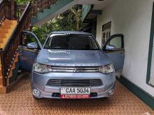 Mitsubishi Outlander 2013 SUV