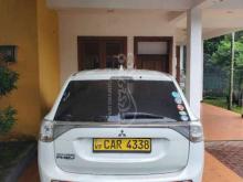 https://riyasewana.com/uploads/mitsubishi-outlander-10103013426212.jpg