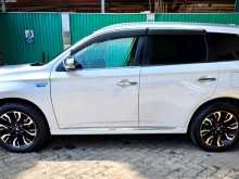Mitsubishi Outlander 2016 SUV