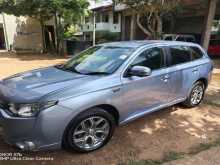 Mitsubishi Outlander 2013 SUV