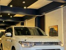 Mitsubishi Outlander 2015 SUV