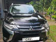 Mitsubishi Outlander 2015 SUV