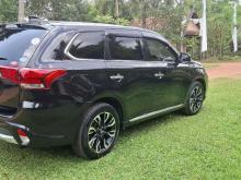 https://riyasewana.com/uploads/mitsubishi-outlander-11939556704.jpg