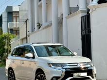 https://riyasewana.com/uploads/mitsubishi-outlander-121541217585.jpg