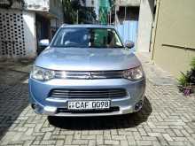 Mitsubishi Outlander 2015 SUV