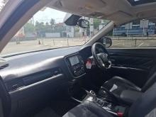 https://riyasewana.com/uploads/mitsubishi-outlander-131140226624.jpg