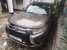 Mitsubishi Outlander 2015 SUV