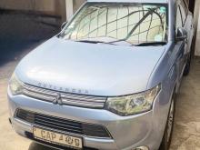 Mitsubishi Outlander 2013 SUV