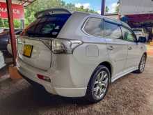 https://riyasewana.com/uploads/mitsubishi-outlander-14173930154.jpg