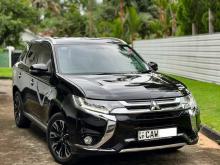 Mitsubishi Outlander 2016 SUV