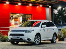 Mitsubishi Outlander 2015 SUV
