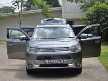 https://riyasewana.com/uploads/mitsubishi-outlander-151256186014.jpg