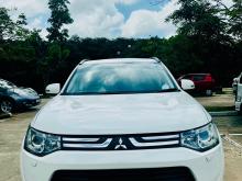 Mitsubishi Outlander 2014 SUV