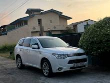 Mitsubishi Outlander 2014 SUV