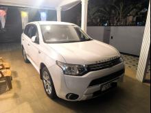 https://riyasewana.com/uploads/mitsubishi-outlander-1520024217154.jpg